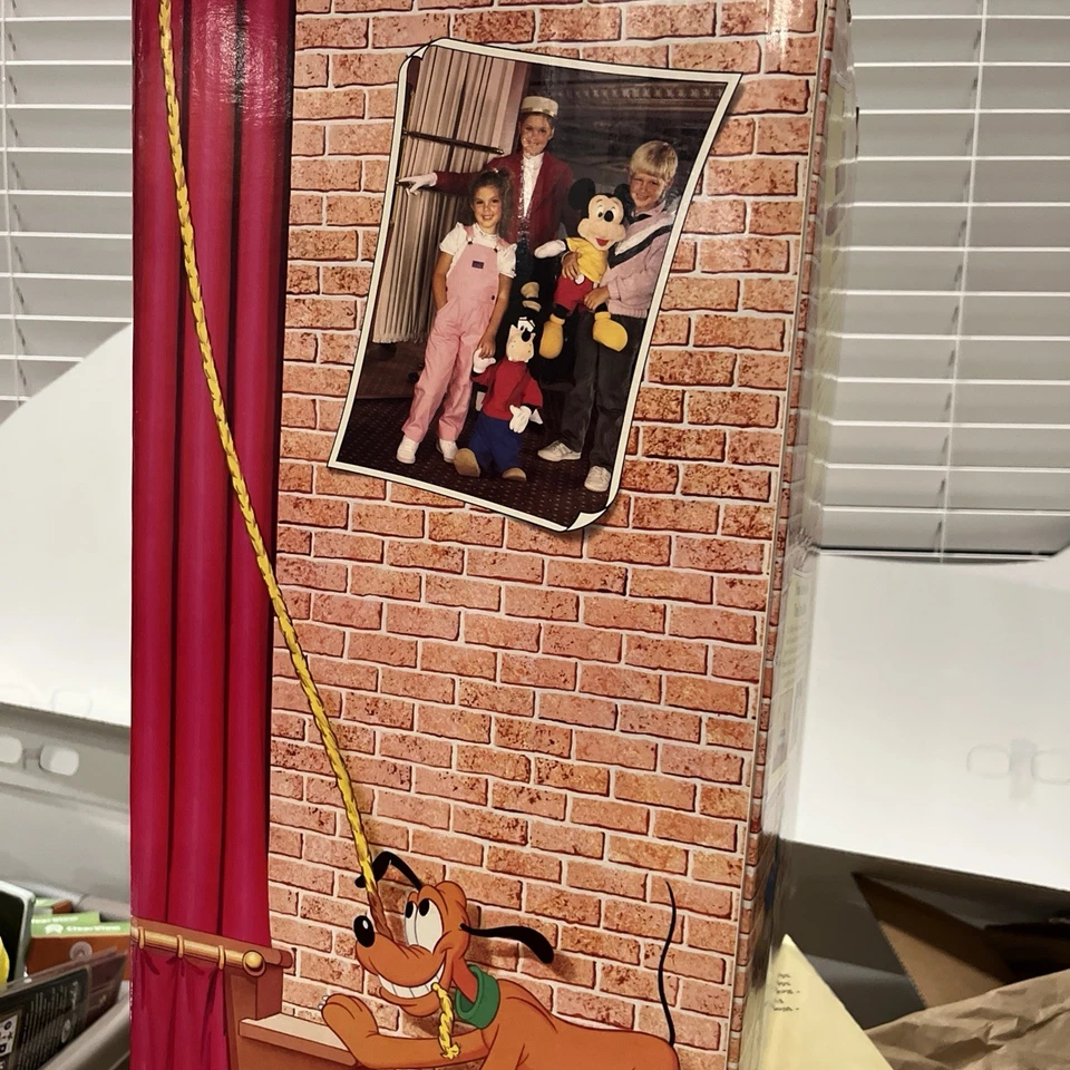 Juguete parlante animado Disney Mickey Mouse años 80 Worlds of Wonder Foto 3 de 4