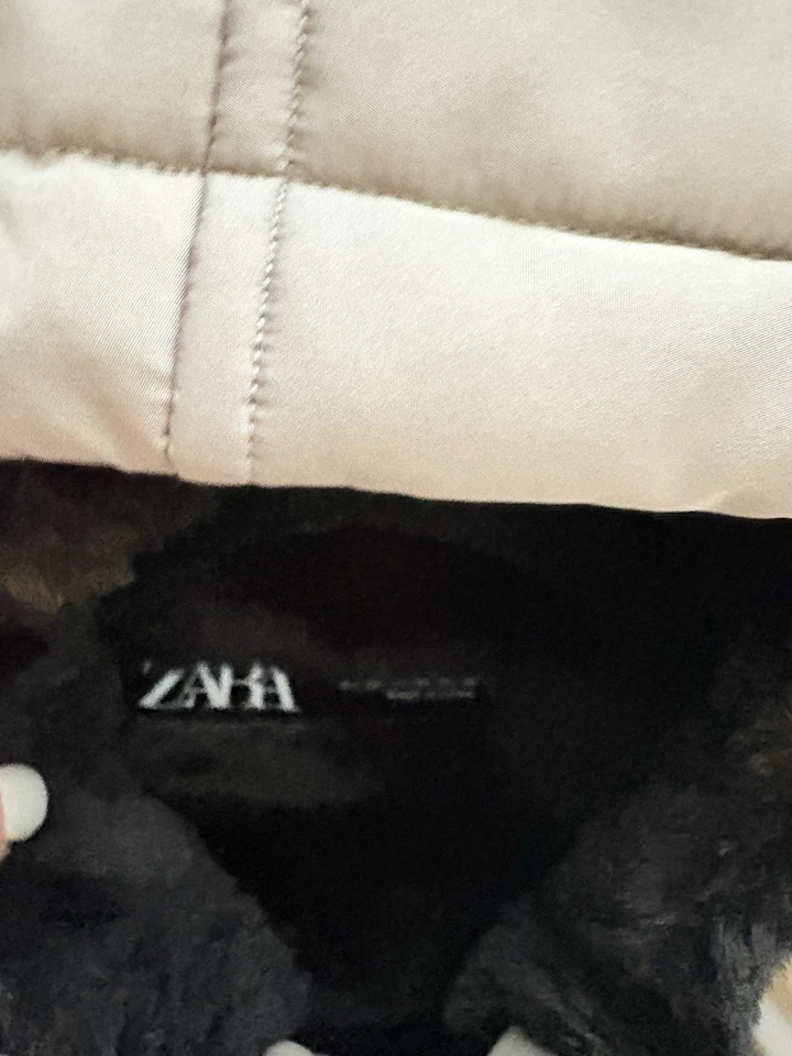 Chaqueta acolchada con cinturón Zara con capucha beige/abrigo de invierno para mujer talla XL NUEVA SIN ETIQUETAS Foto 4 de 4