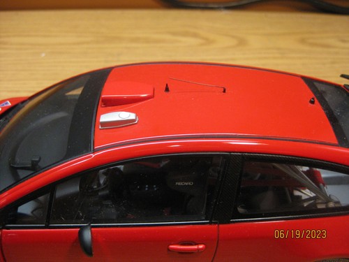 1/18 SCALE CITROEN C4 WRC PLAIN BODY VERSION IN RED BY AUTOART #80736 - Picture 21 of 22