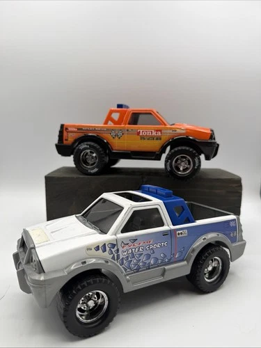 VTG TONKA PICK UP TRUCK - TONKA GO-CART RACING / Water Sports Truck HASBRO 2002