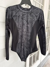 Billabong Long Sleeve Rash Guard Bodysuit L Black Gray Leaf Surf Swimsuit