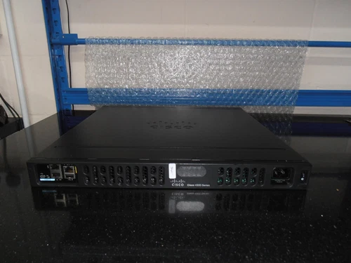 Cisco ISR4331 Router With ipbasek9 License