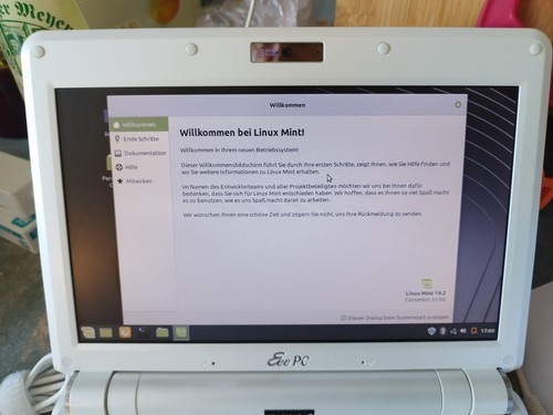 Laptop Asus Eee PC Display 9" mit Linux System - Bild 5 von 7