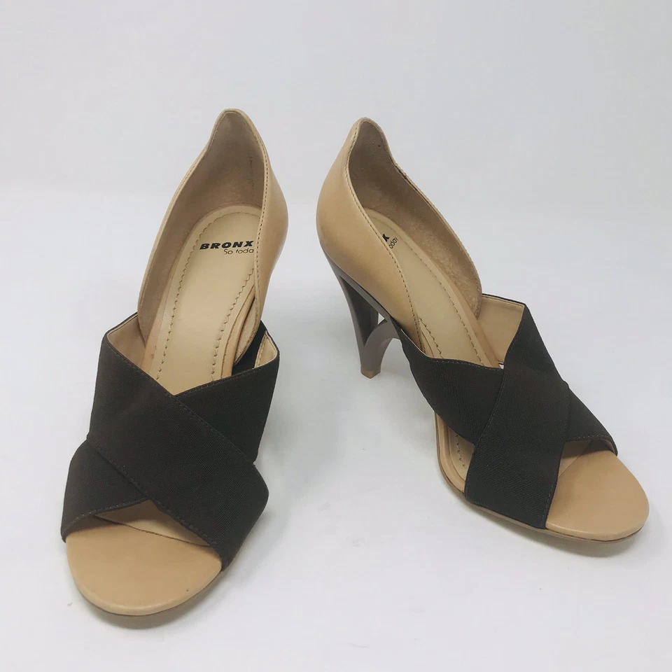 Bronx Women Size 7.5  Tan Leather Elastic Heels Sandals Peep Toe Geometric Heel - Image 3 of 4