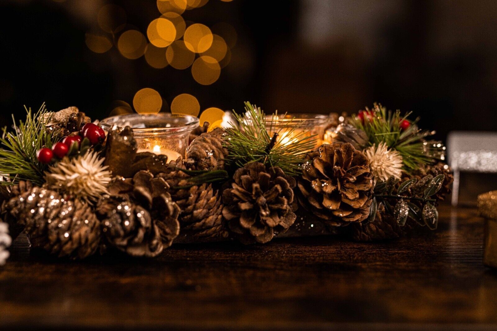 Christmas Candle Tea Light Holder Pinecone Home Decor Traditional Gift