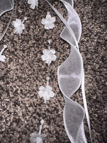 New White Flower Girl Headpiece Tiara - Flowers, Beads, Rhinestones, Swirl Lace - 第 13/14 張圖片