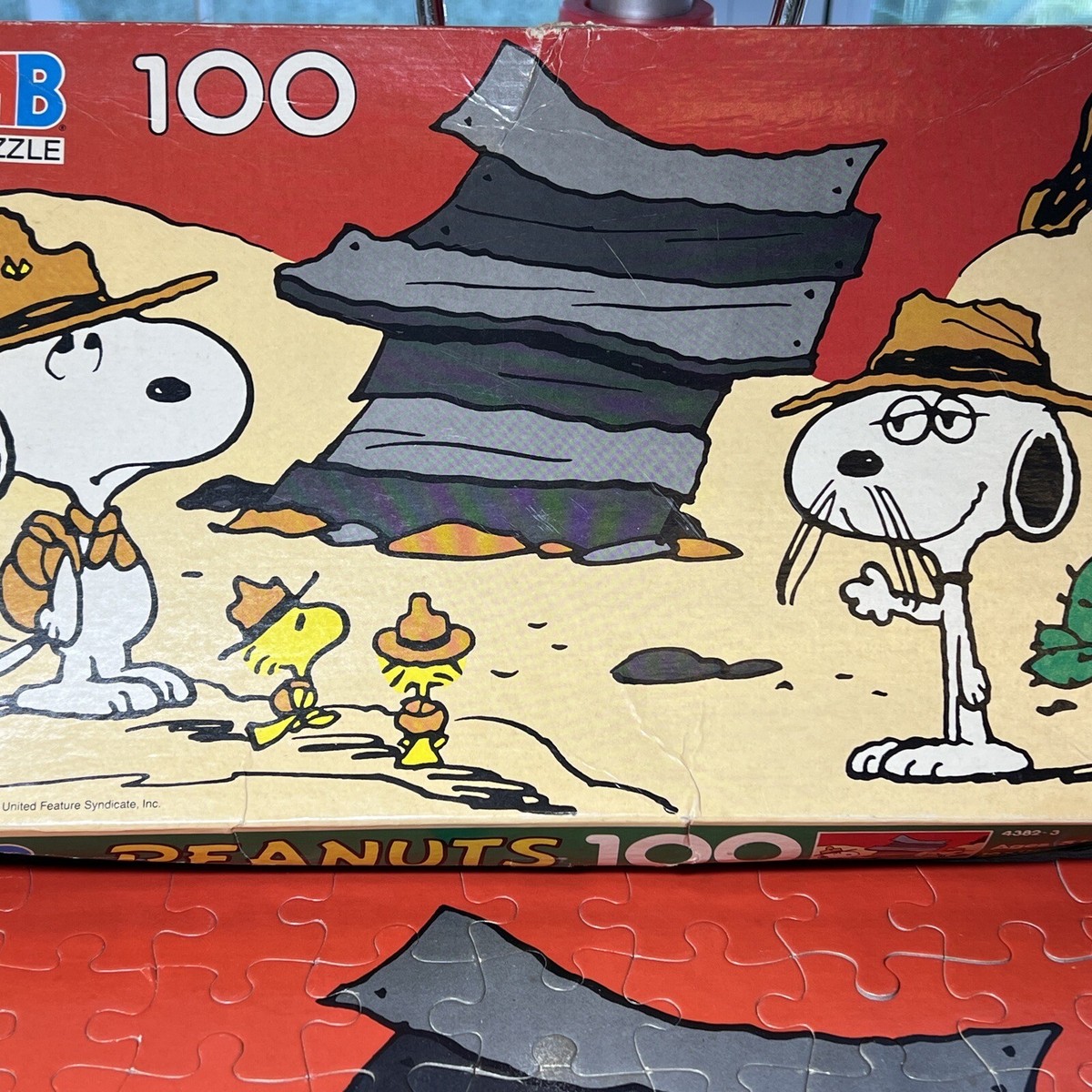 Vintage Snoopy Peanuts Woodstock Scout 100 Piece Puzzle MB