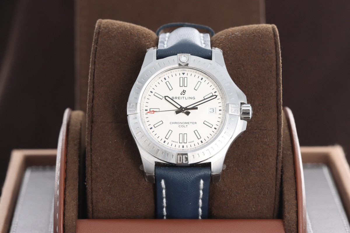 時計 BREITLING CHRONOMETER COLT A17331 Breitling Colt Automatic 41mm, Silver Dial - Steel on Strap