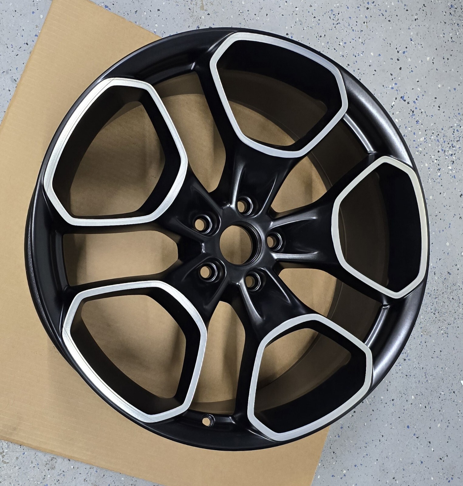 Lamborghini Huracan 20'' Front Diamond Black Wheel Rim 8.5JX20H2 4T0601017AL OEM