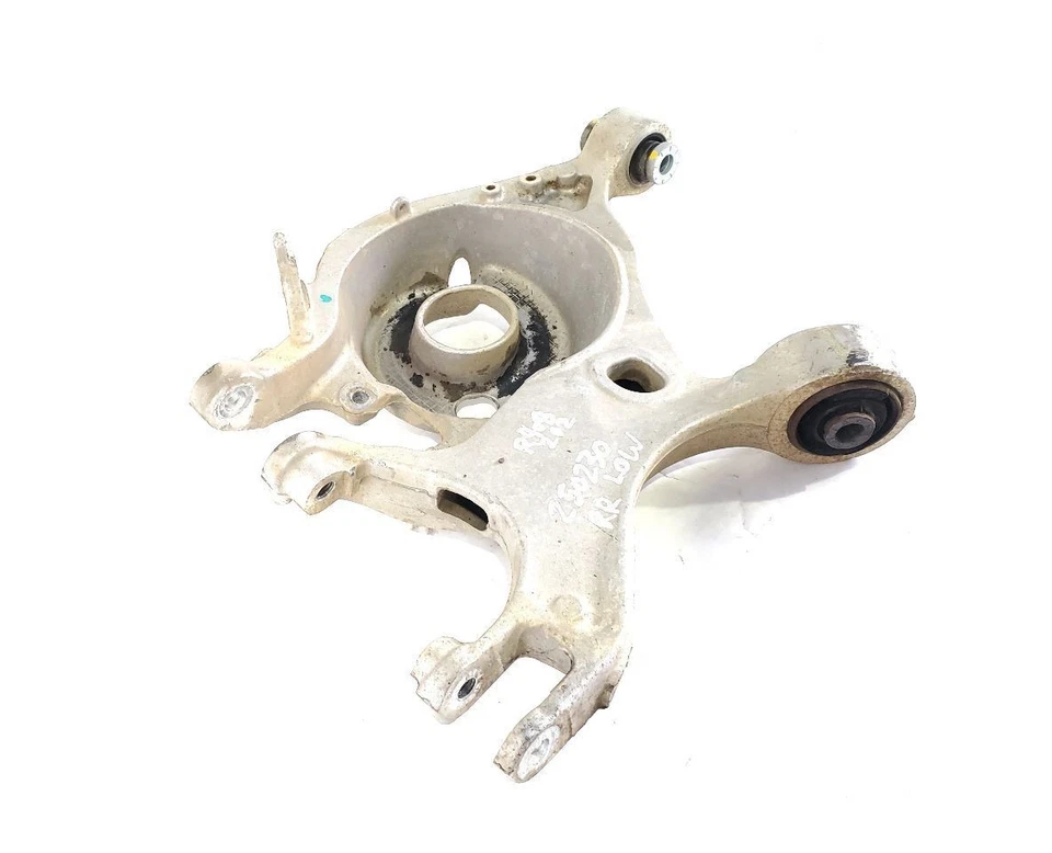 Brazo de control inferior trasero derecho Ford Mustang 2015 2016 2017 OEM Foto 3 de 4