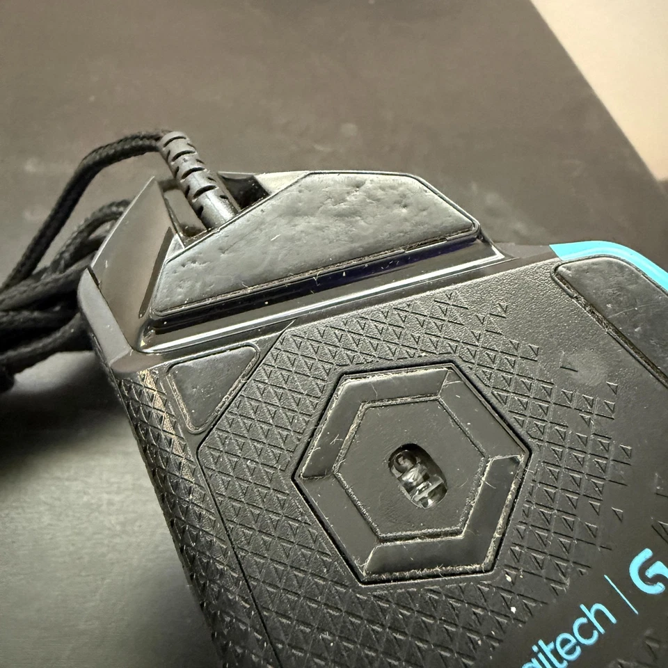 Logitech G502 Wired USB Gaming Mouse Optical Black Braided Cable Programmable - Image 4 of 4