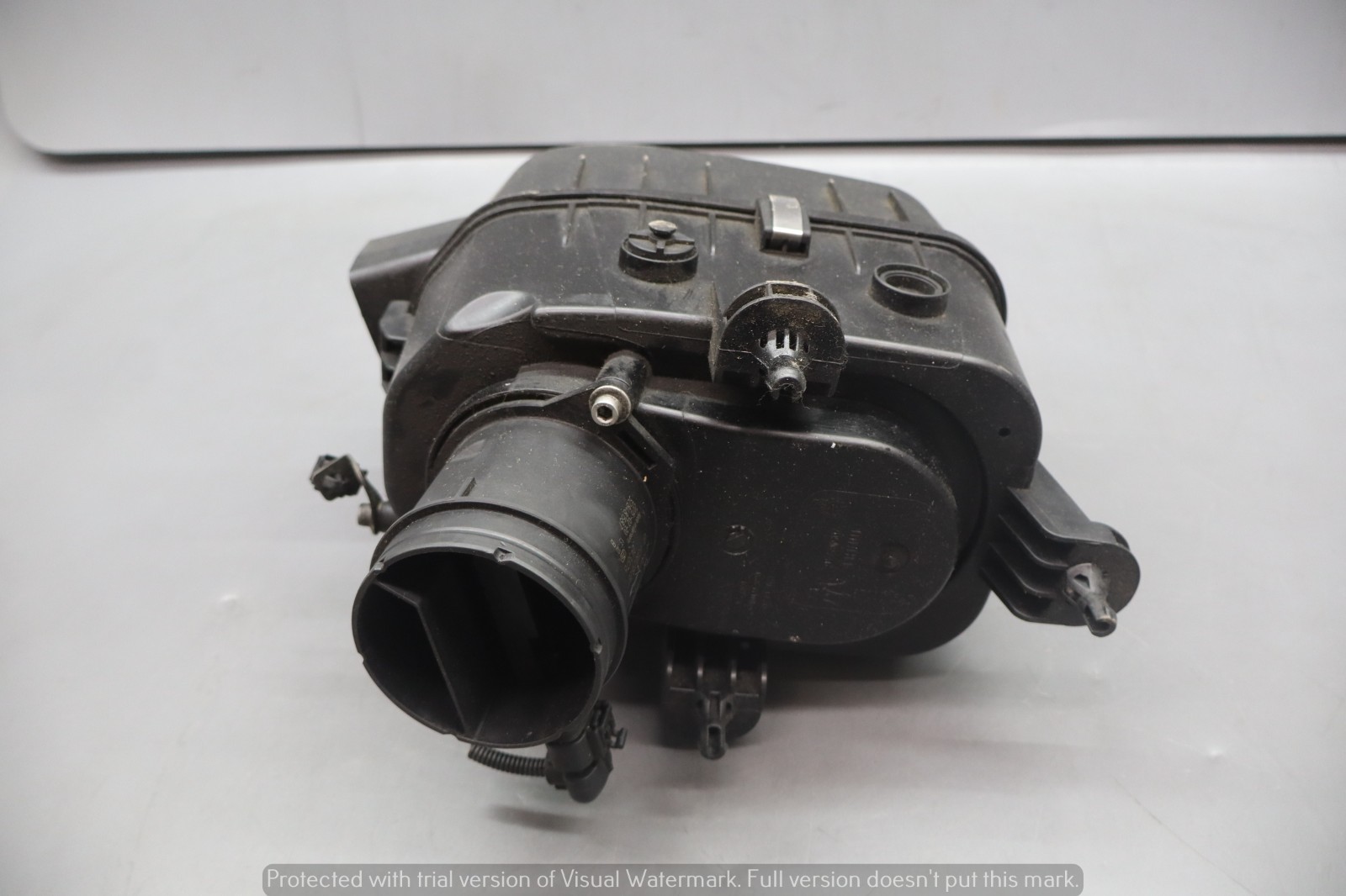 Maserati Ghibli 2014-2018 Right Air intake P/N 670001543