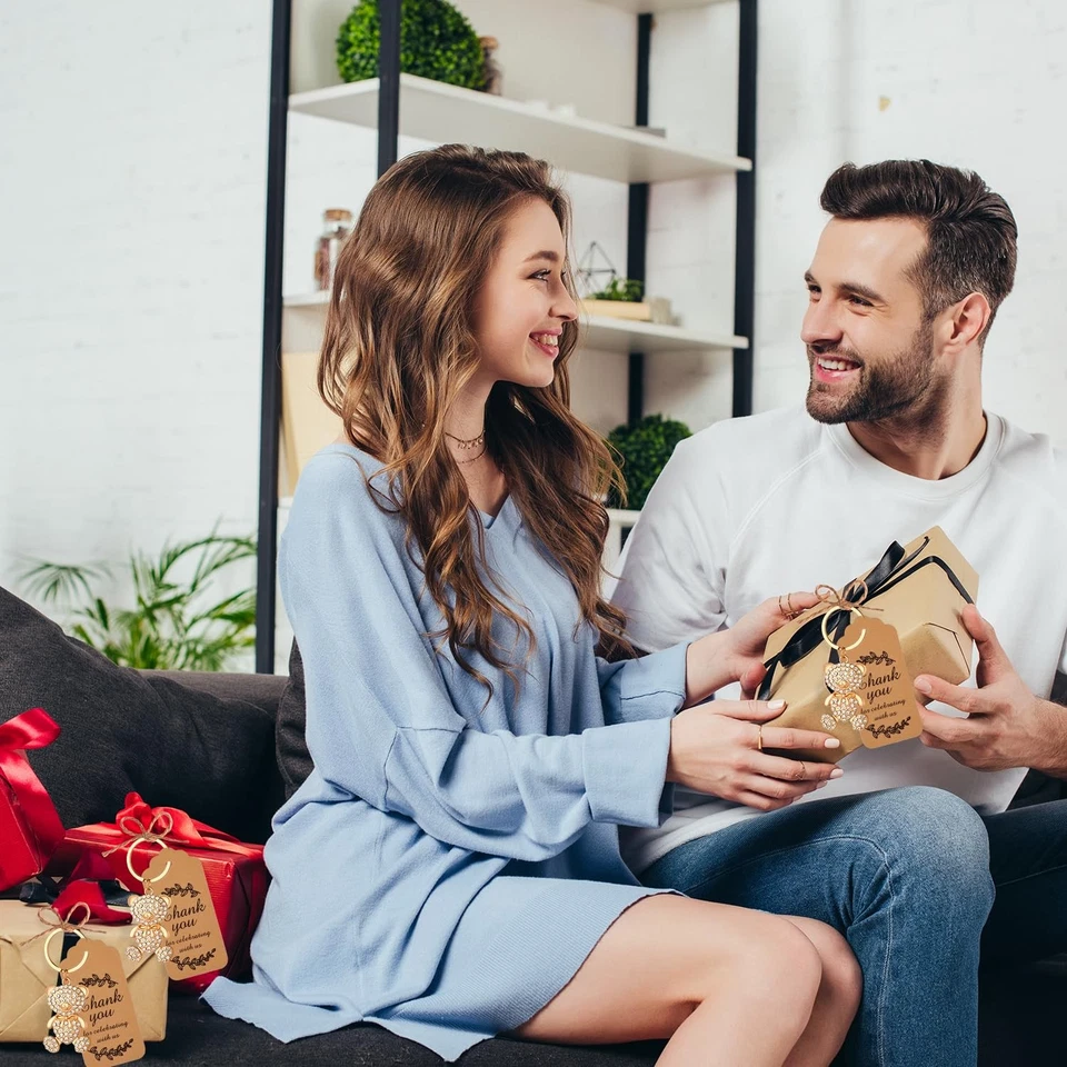 Llavero de oso pequeño de diamantes de 24 piezas, con bolsas de organza blancas etiquetas de agradecimiento y... Foto 4 de 4