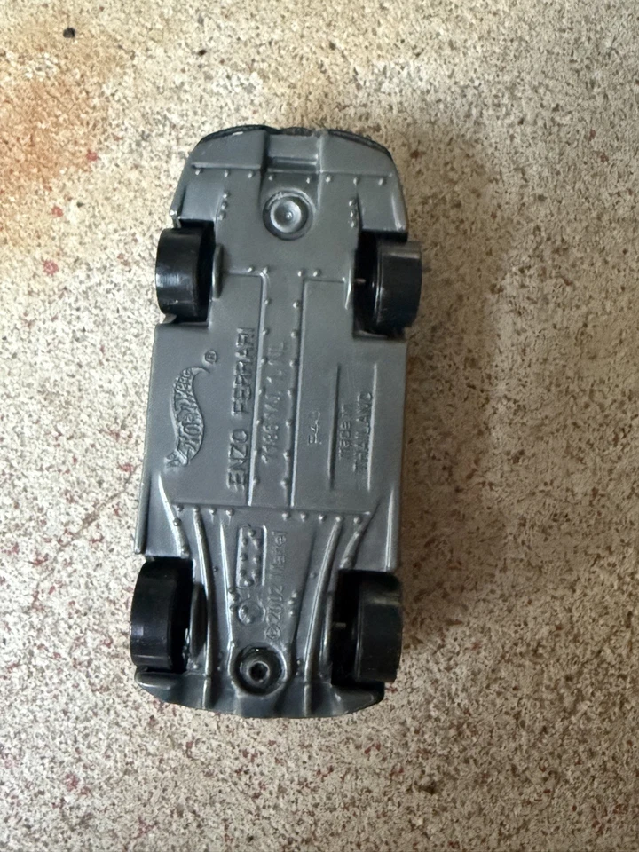 Hot Wheels Enzo Ferrari 2002 Mattel Red Lines Negro Naranja Blanco Raya 1:64 Foto 3 de 4