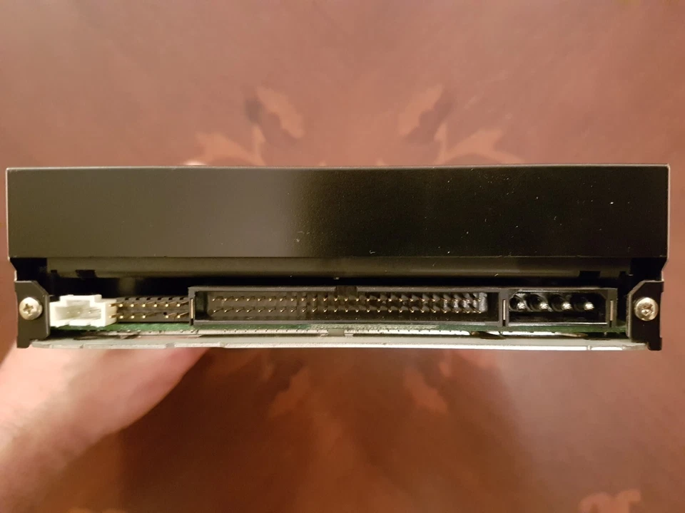 Panasonic LF-D201 5.25inch DVD Ram Drive - SCSI - uses 4.7 & 9.4GB discs - Image 3 of 4