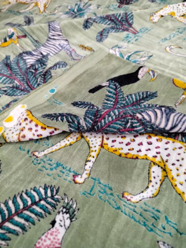 10 Yard Luxury Soft Velvet Jungle Print Fabric Indian Dress Sewing Upholstery - Picture 2 of 6