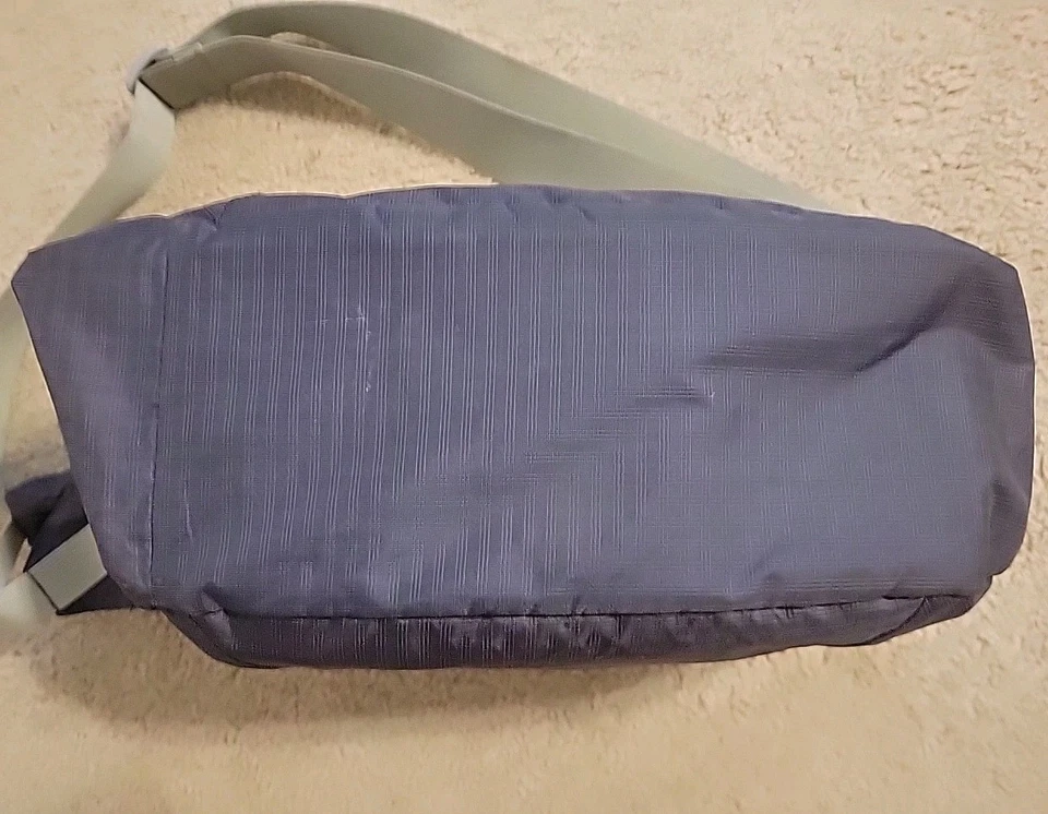 Lowepro LP36573-0WW Foto Deporte Hombro 18L | Púrpura/Gris Foto 3 de 4