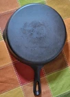 Unmarked Wagner Cast Iron No. 8 Skillet (CRACKED) FREE SHIPPING
