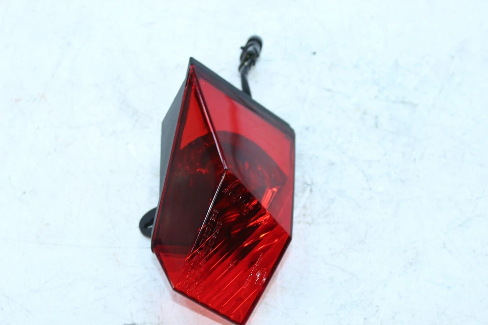 10-15 SKI-DOO GRAND TOURING 1200 OEM LUZ DE FRENO TRASERA IZQUIERDA 515176850 Foto 2 de 4