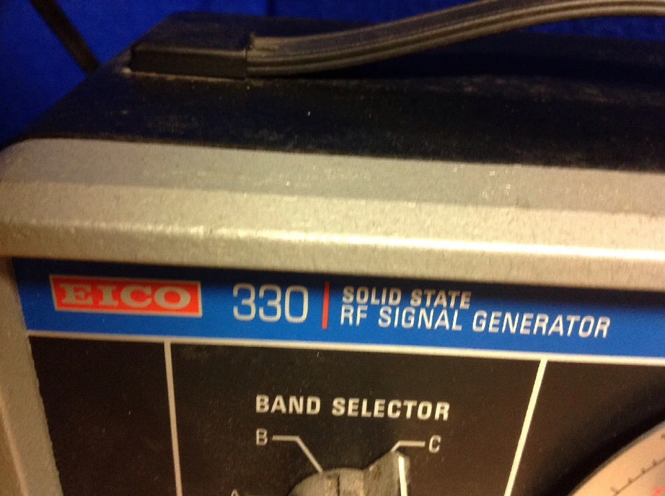 EICO Solid State RF Signal Generator 330 - Image 2 of 4
