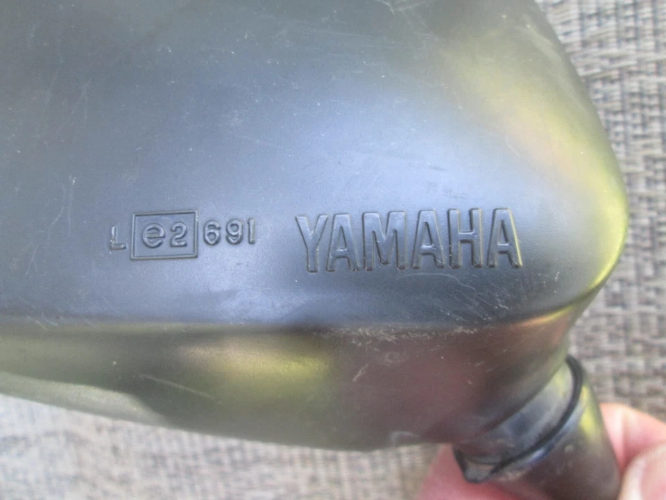 Espejo retrovisor derecho OEM YAMAHA 1991-1998 TDM850 3VD-26290-01-00 BUEN ESTADO Foto 3 de 4
