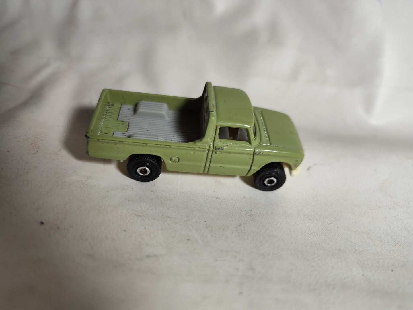 Picture 5 of 12