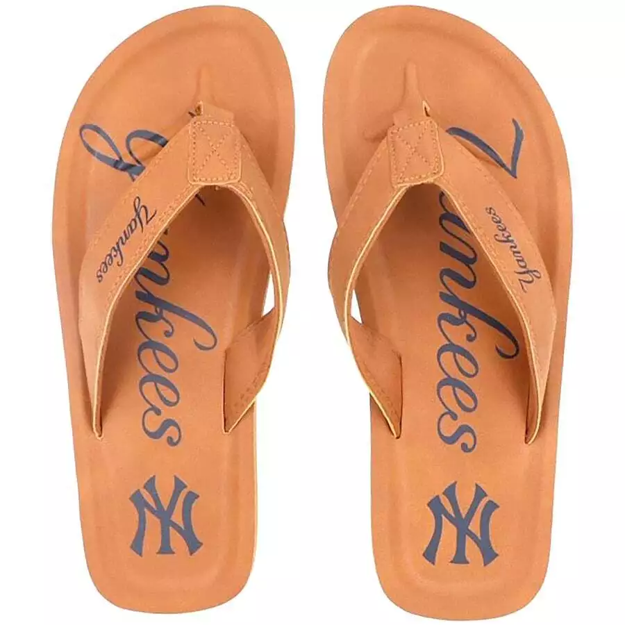 Ny yankees flip best sale flops