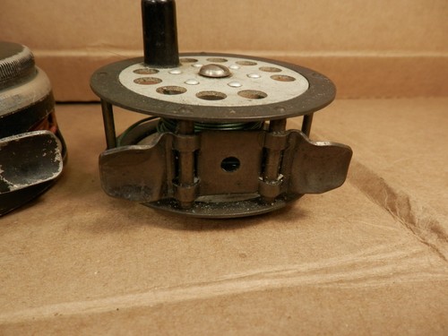 2 Estate Fresh Fly Fishing Reels Pflueger 1774 & South Bend Oren O Matic, USA - Picture 15 of 15