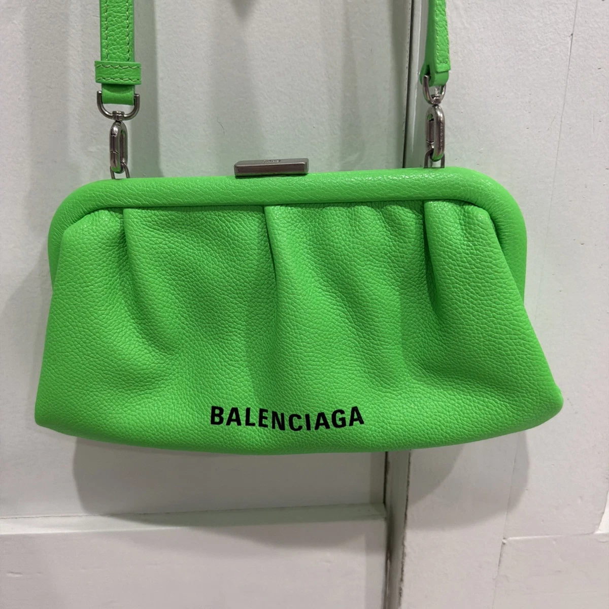 Balenciaga ショルダーバッグ グリーンバッグ & ハンドバッグ 女性用