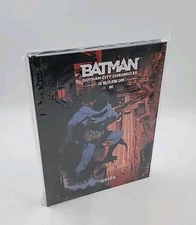 Batman Gotham City Chronicles RPG - NEW with damage Guide ONLY (G3-C8)