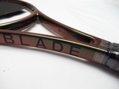 WILSON Blade PRO 18x20 V8 Tennis Racquet (4 3/8) FRM 3 WR088711U3