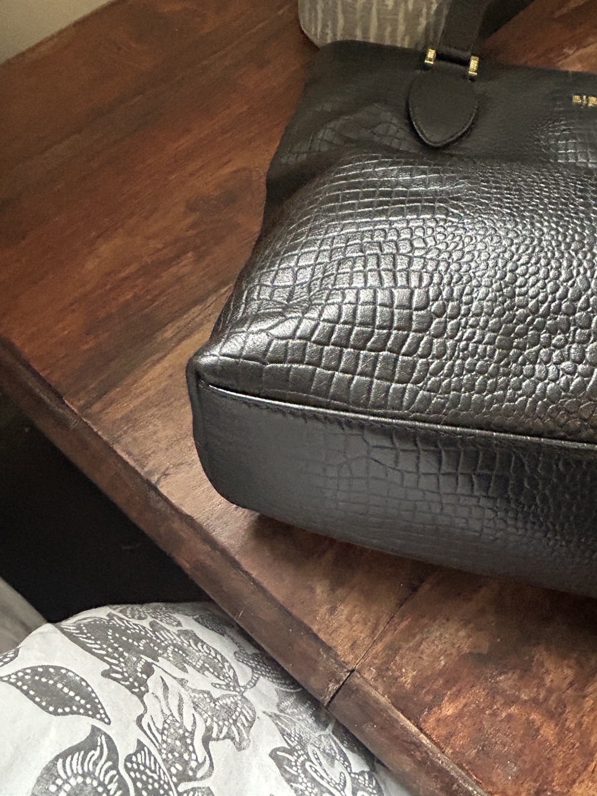 Biba Amanda Black Leather Shoulder Bag. R5889 image 6