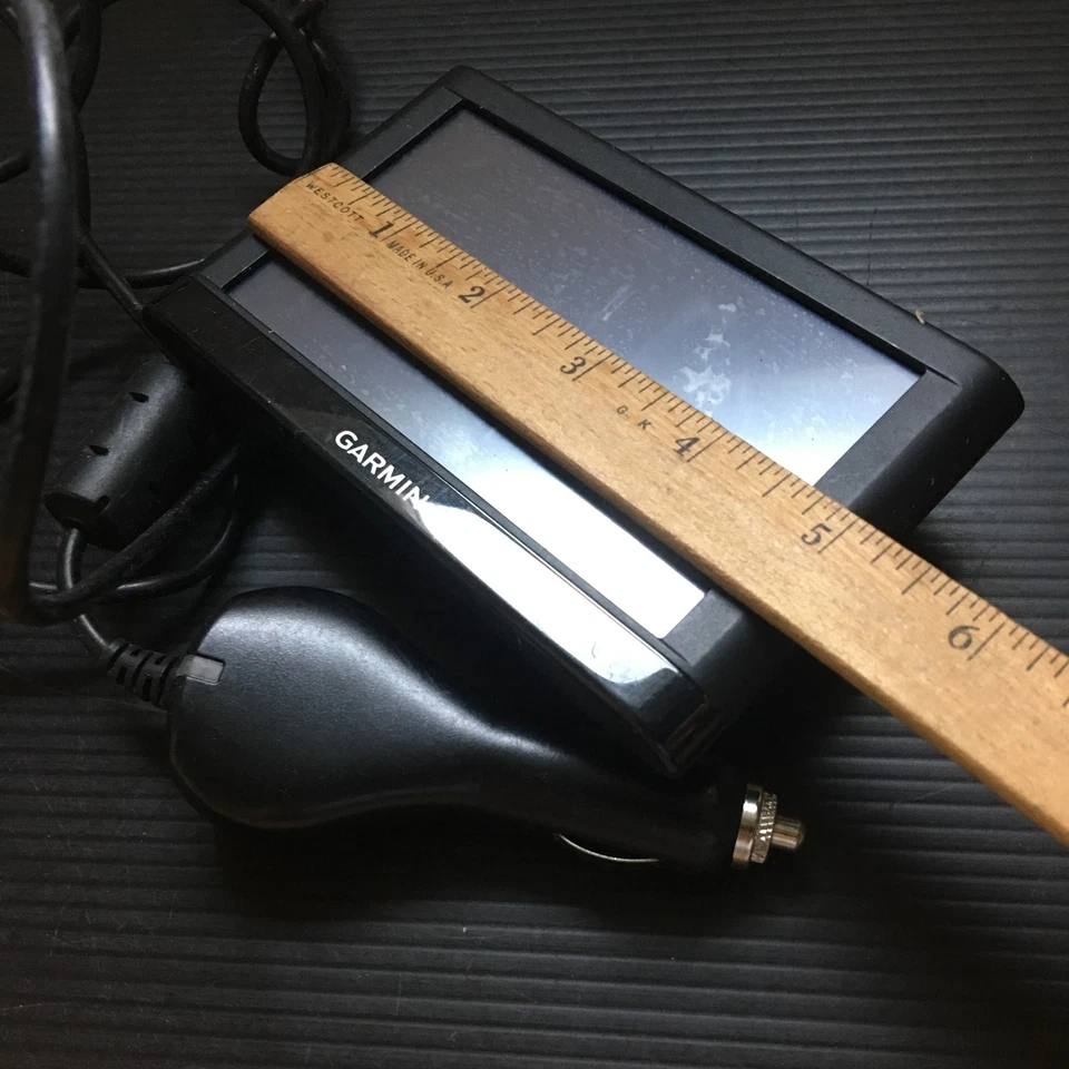 GARMIN nüvi 52LM GPS System 5" Touch Screen - Image 3 of 4