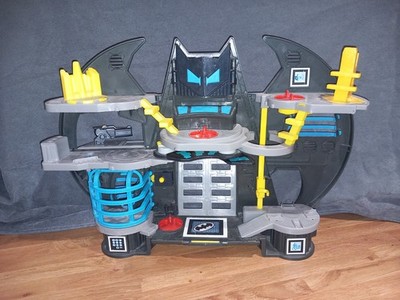 Fisher-Price Imaginext DC Super Friends Batcave Spielset.