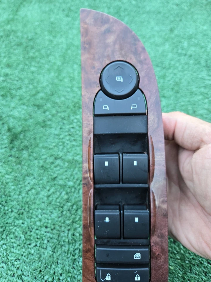 2007-2013 凯迪拉克凯雷德主电源窗开关木纹原始设备制造商 15906883  — 第 3/4 张图片