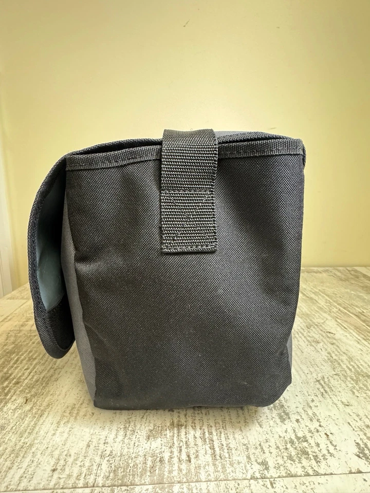 Bolsa de mensajero de almacenamiento lateral Thule Sweden Nomad 16” x 7” x 11” bicicleta de ciclismo Foto 4 de 4