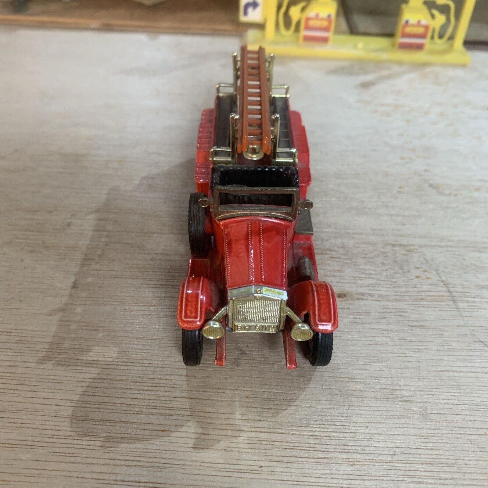Picture 4 of 9