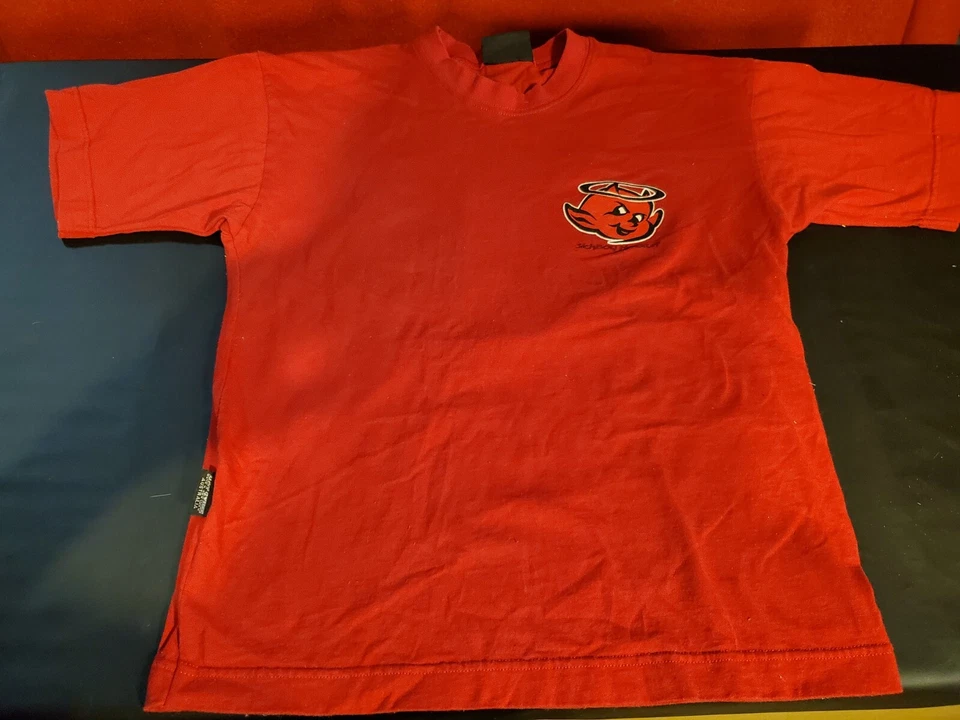 Camiseta de surf Hot Stuff The Little Devil para niños talla 10 vintage (M) nunca usada Foto 2 de 4