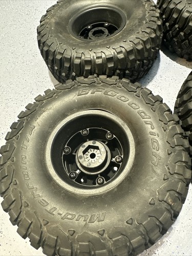 AXIAL SCX6 Jeep Wrangler Tires 17mm Hex Wheels w/ Caps - Picture 16 of 24
