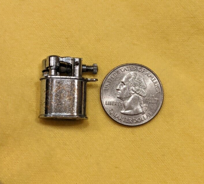 RARE Vintage Perky Teeny Tiny Mini Pocket Chrome High Class