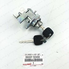 NEW GENUINE TOYOTA 2007-2011 YARIS BACK DOOR LOCK CYLINDER 69055-52450