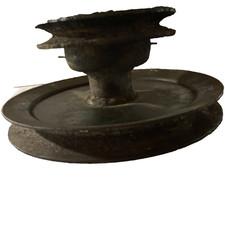 John Deere AM39954 50 inch Mower Deck Center Drive Sheave Pulley 318