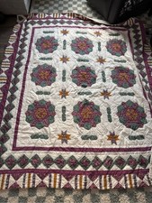 Vtg 90s Reproduction Quilt Patchwork Floral Medallion Queen Cotton Purple Green