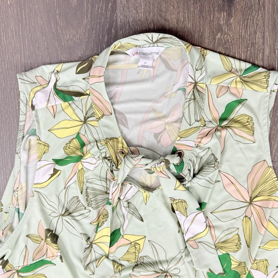 Liz Claiborne Size 1X Green Sleeveless Floral Print Stretch Blouse Tie Neck - Image 3 of 4