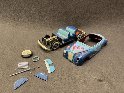 Ideal 1952 Mercedes-Benz 300 1/25 Modellauto Bausatz Fehlteile Auto Schrottplatz