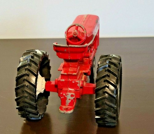 Vintage Ertl 1:16 Scale Tractor International I H Narrow Front Red USA - Picture 4 of 8