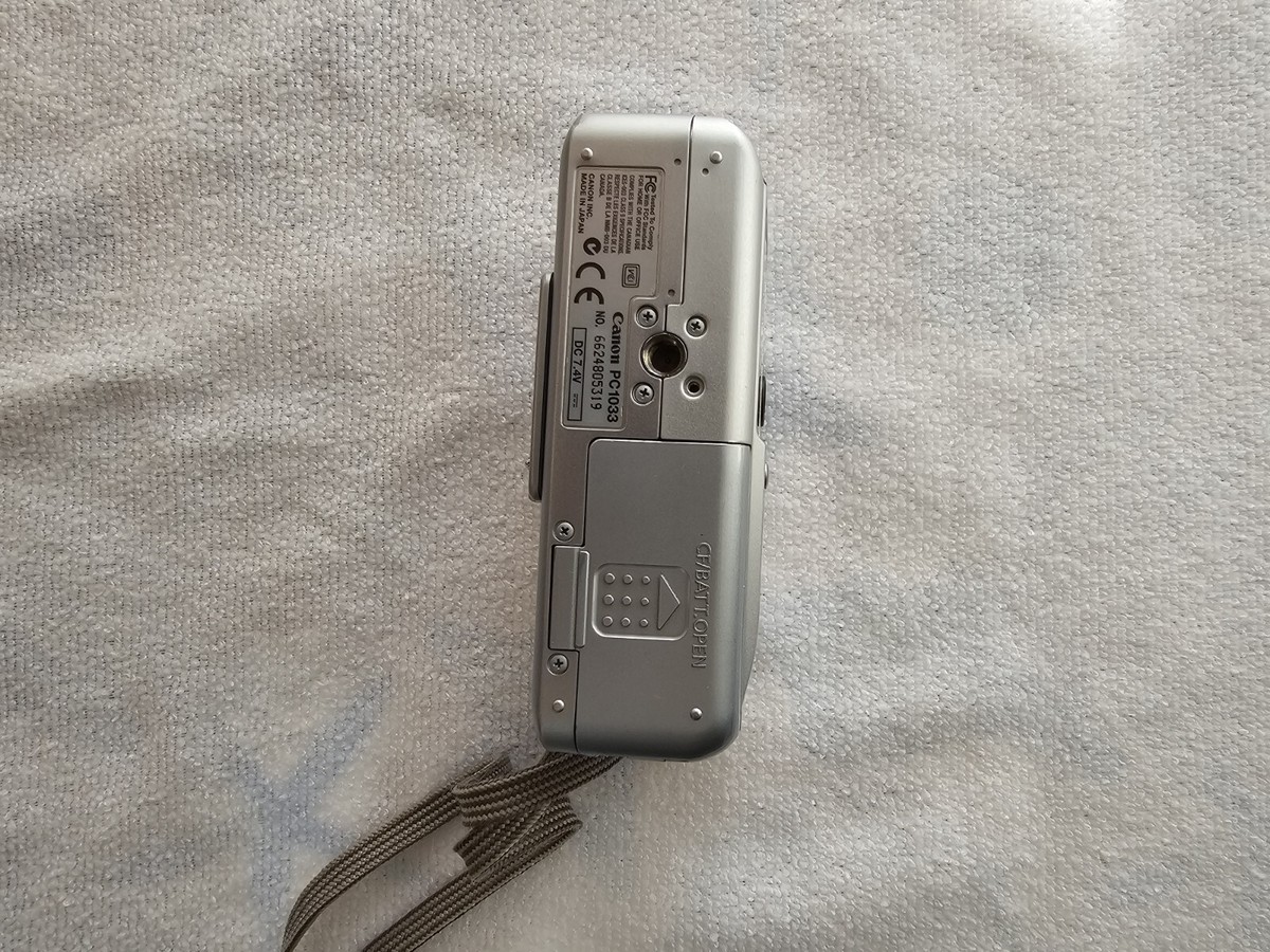 CANON PowerShot S45 Ai AF Digital Camera battery, charger, cards