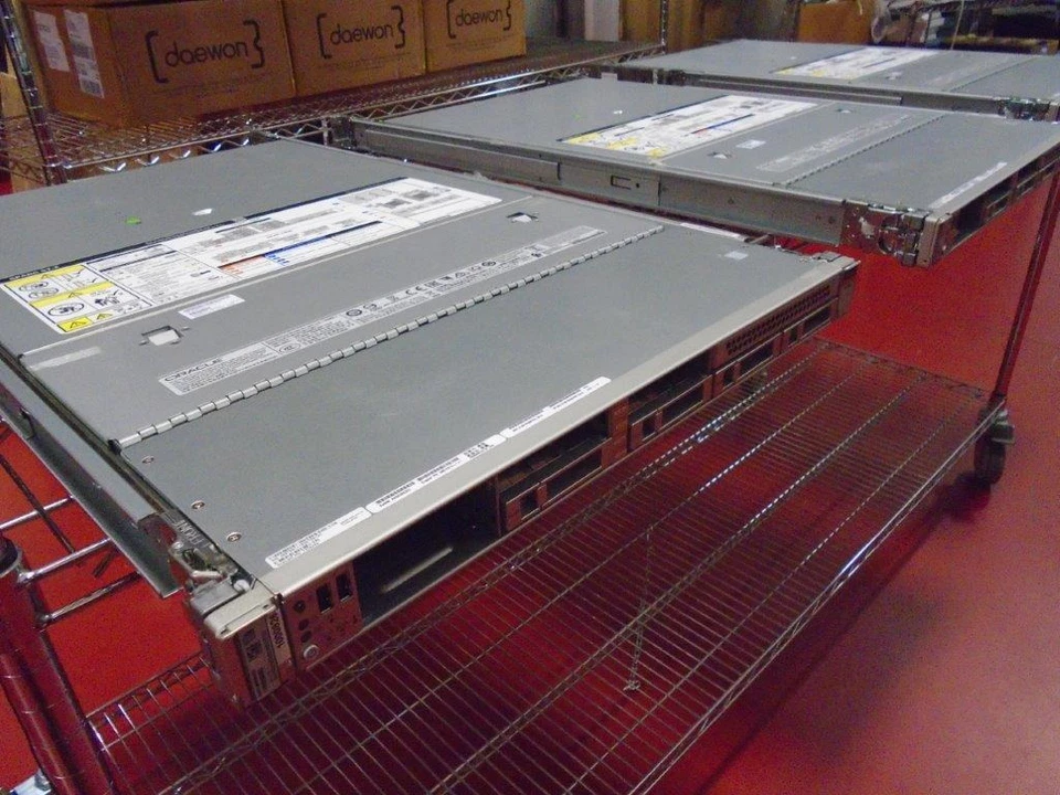 Oracle Sun S7-2 Server, 1x 8 Core 4.27Ghz 128GB 2 x 600GB 3 YEAR WARRANTY - Image 2 of 4