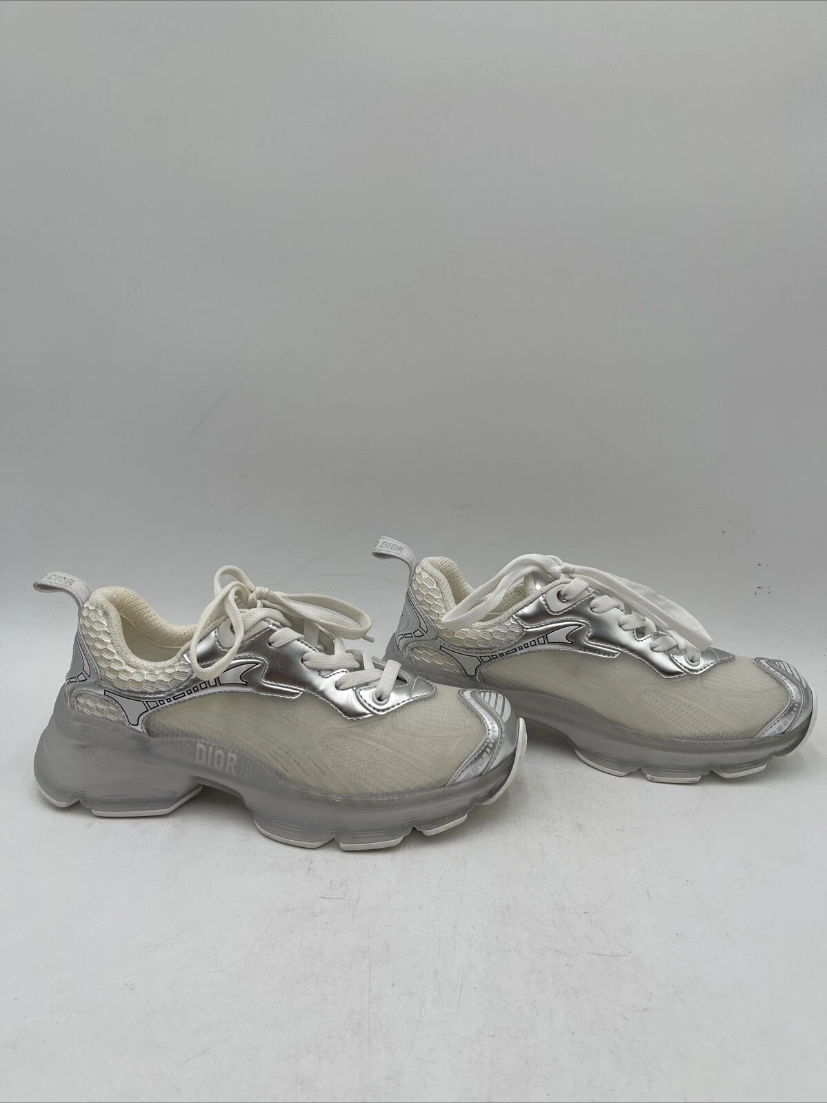 Baskets chunky blanches Christian Dior motif colorblock caoutchouc taille 36