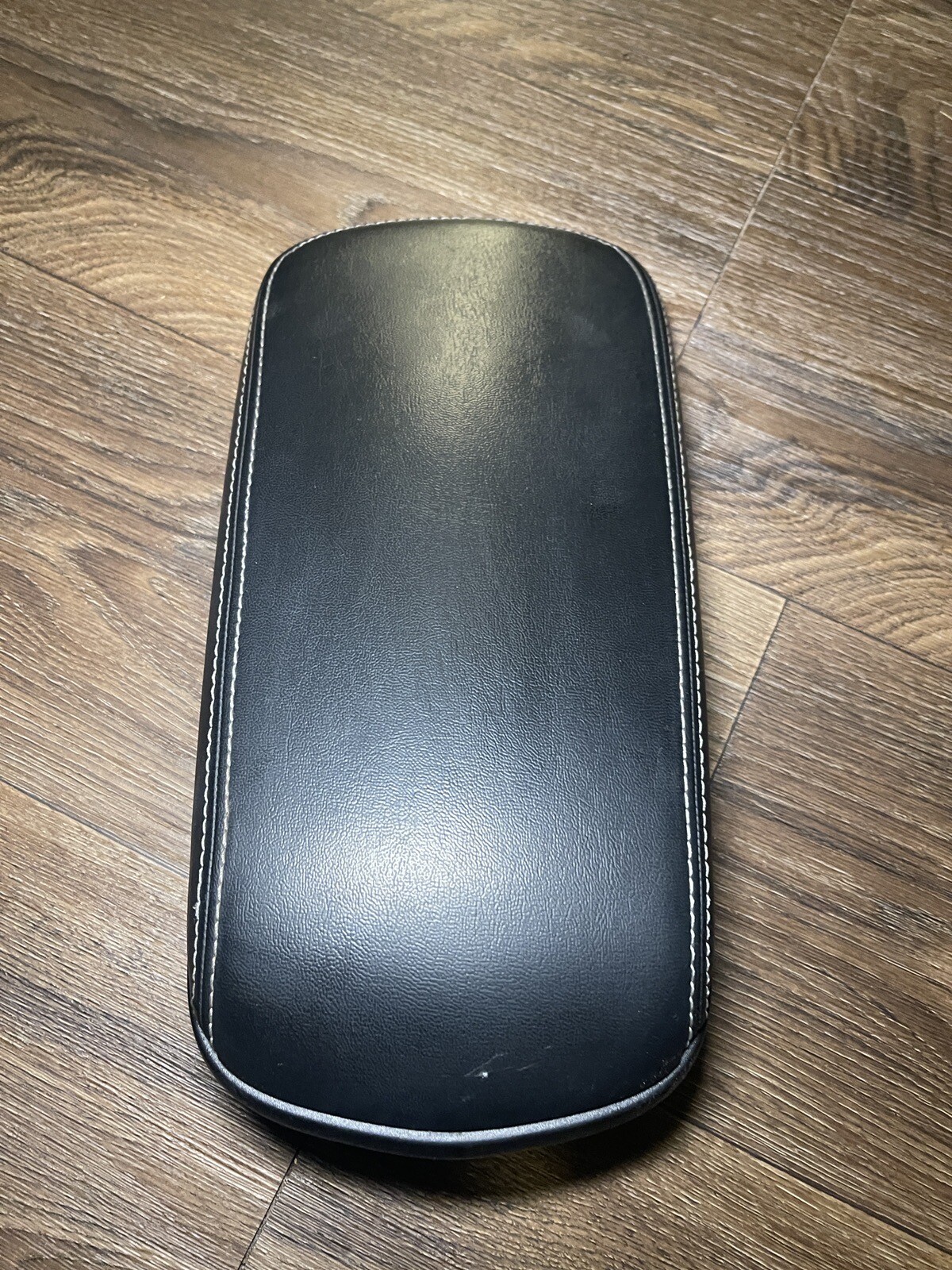 2011 2014 CHRYSLER 200 DODGE AVENGER BLACK W CENTER CONSOLE ARMREST